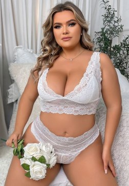 Plus Size Sultry Moments Lace 2 Piece Set