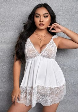 Plus Size Innocent Look Lace Chemise Set